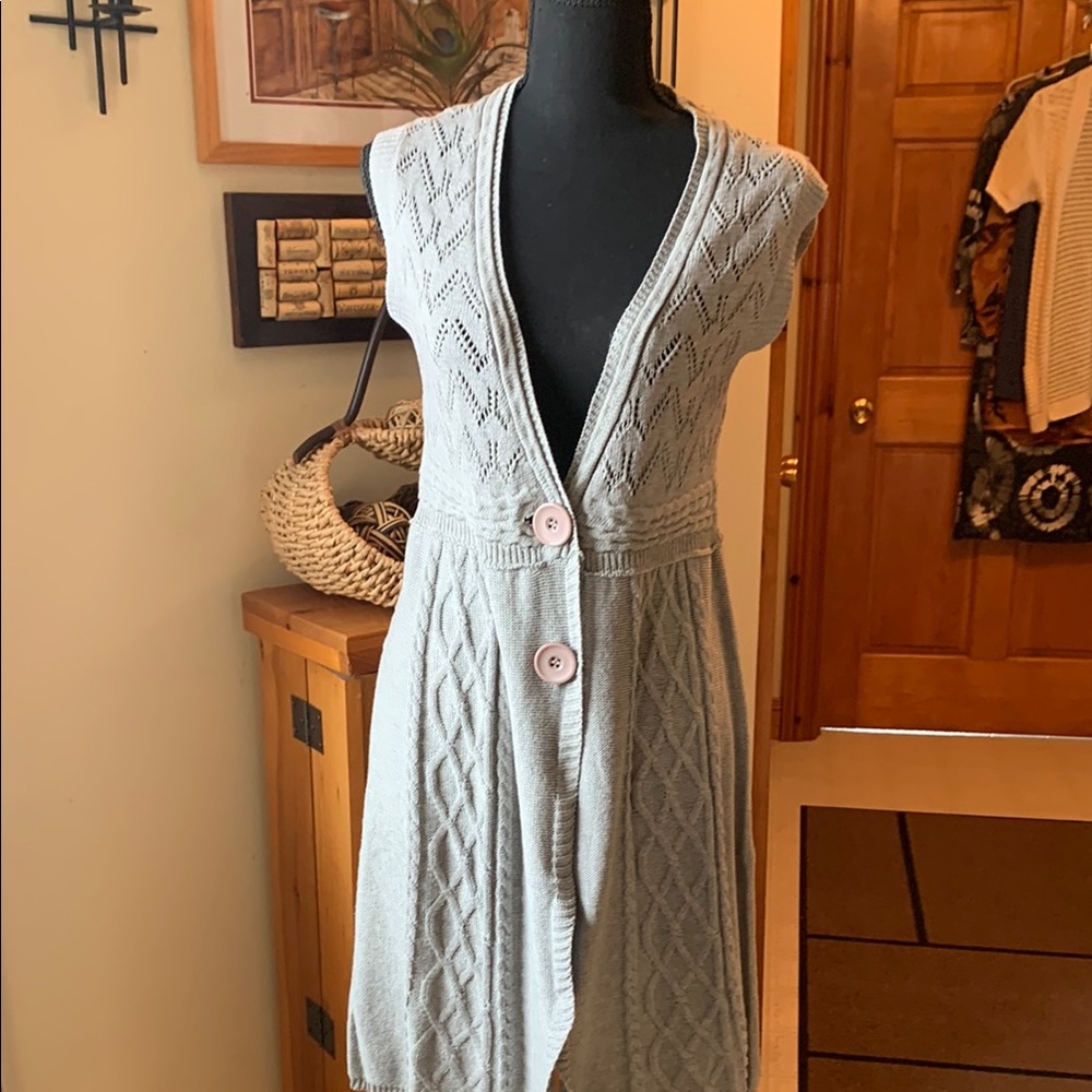 NWOT Ella Sleeveless Sweater Vest/Tunic